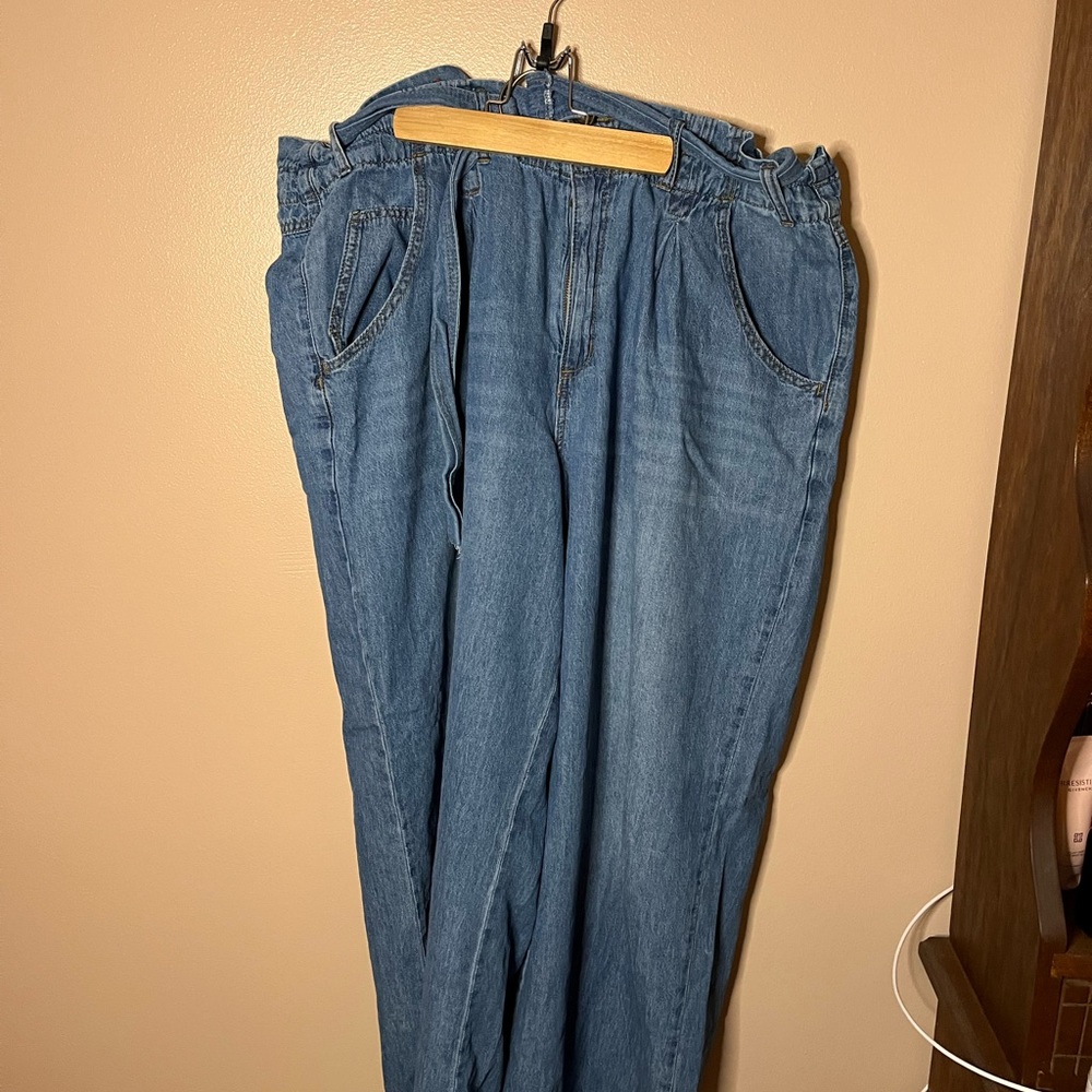 Women's Blue Jeans